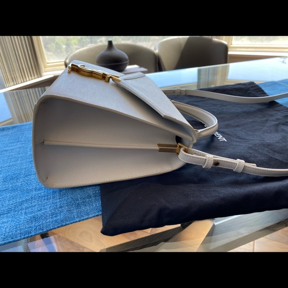 YSL Medium Cassandra Bag. - Picture 11 of 15